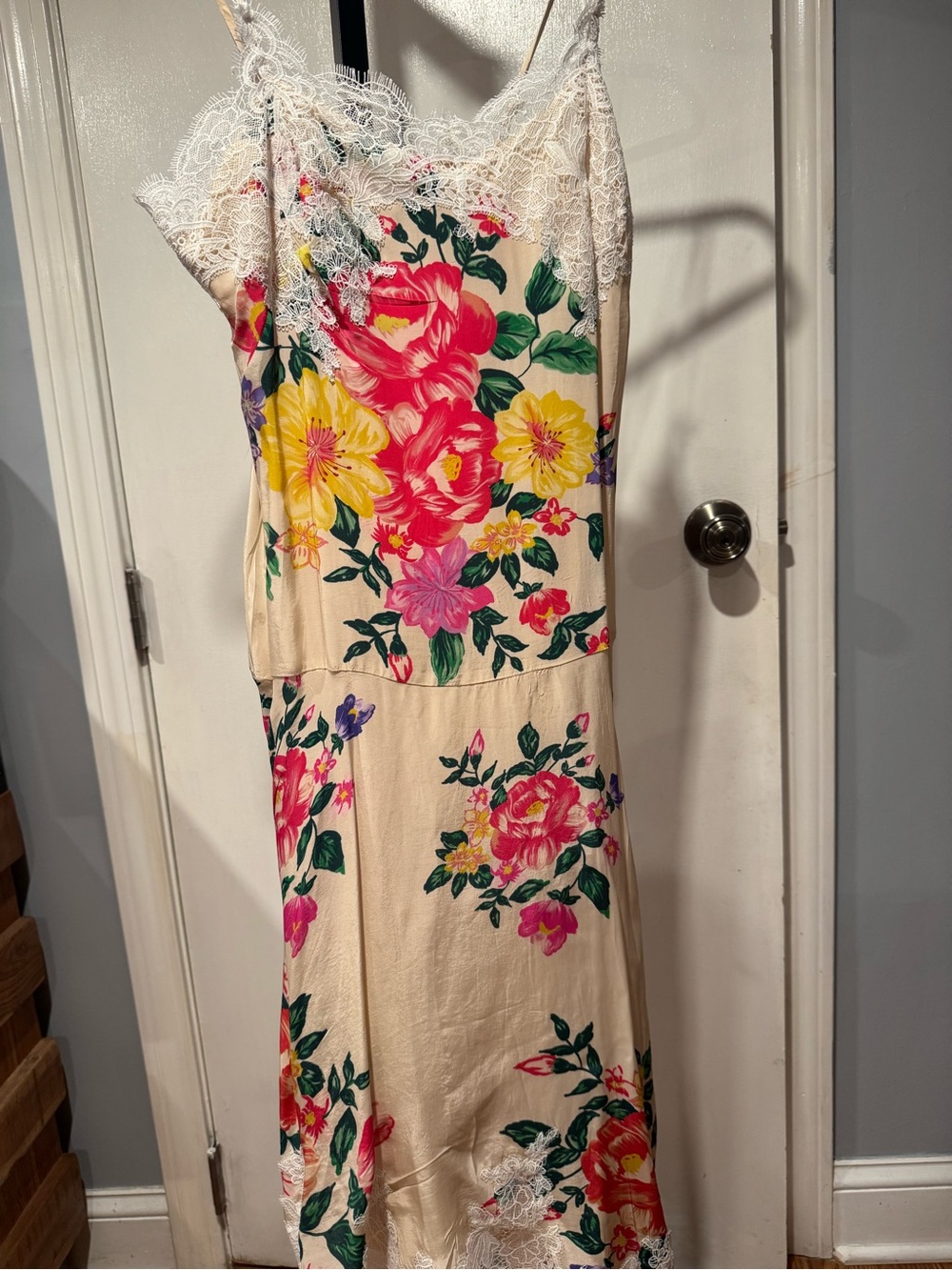 By Anthropologie Sleeveless V-Neck Lace Slip Midi Dress - Picture 4 of 5